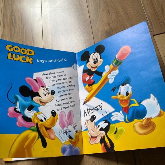 Disney Mickey Mouse Drawing Book - Picture 12 of 16